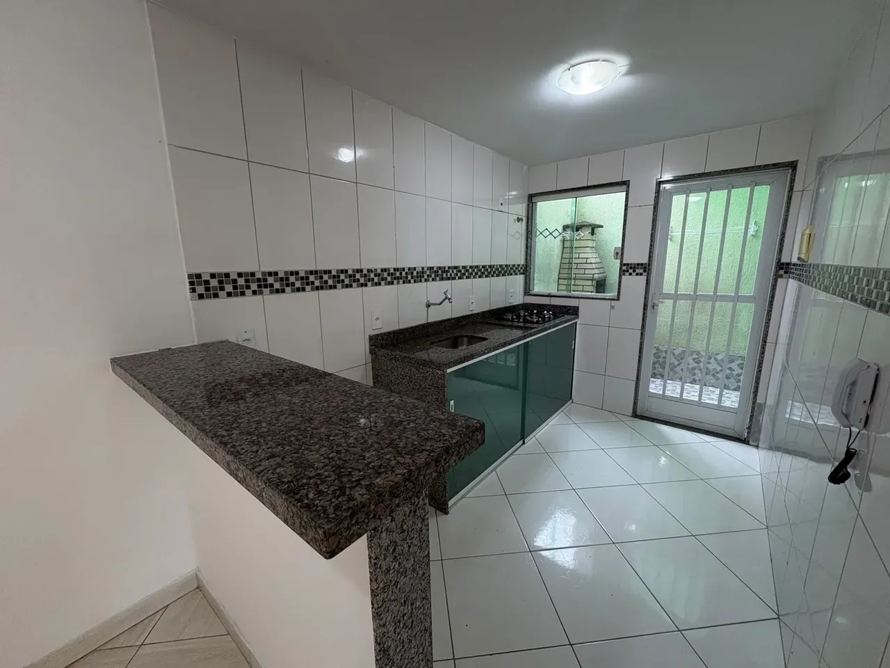 Townhouse with 2 en-suite bedrooms and balcony grill — photo 2