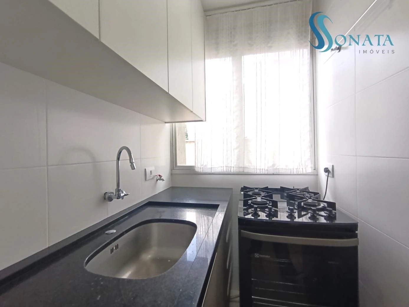 Furnished 1-bedroom apartment, 38 m² — photo 3