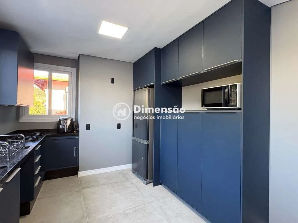 Casa con 4 dormitorios, 450 m² y piscina de uso privado — photo 2