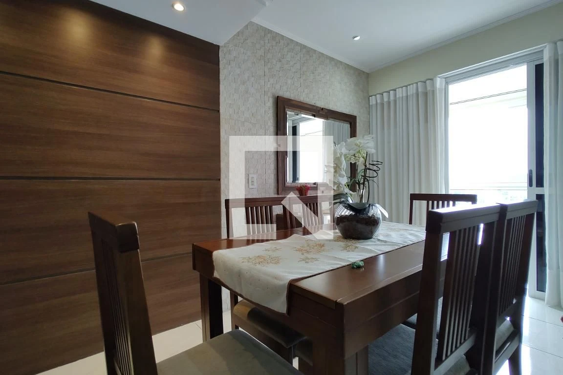 Glass-enclosed balcony in a 3-bedroom apartment, 155 m² — photo 15