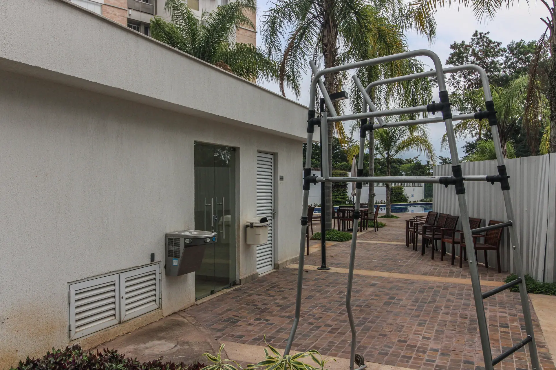 Furnished apartment, 158 m², with a water view — photo 93