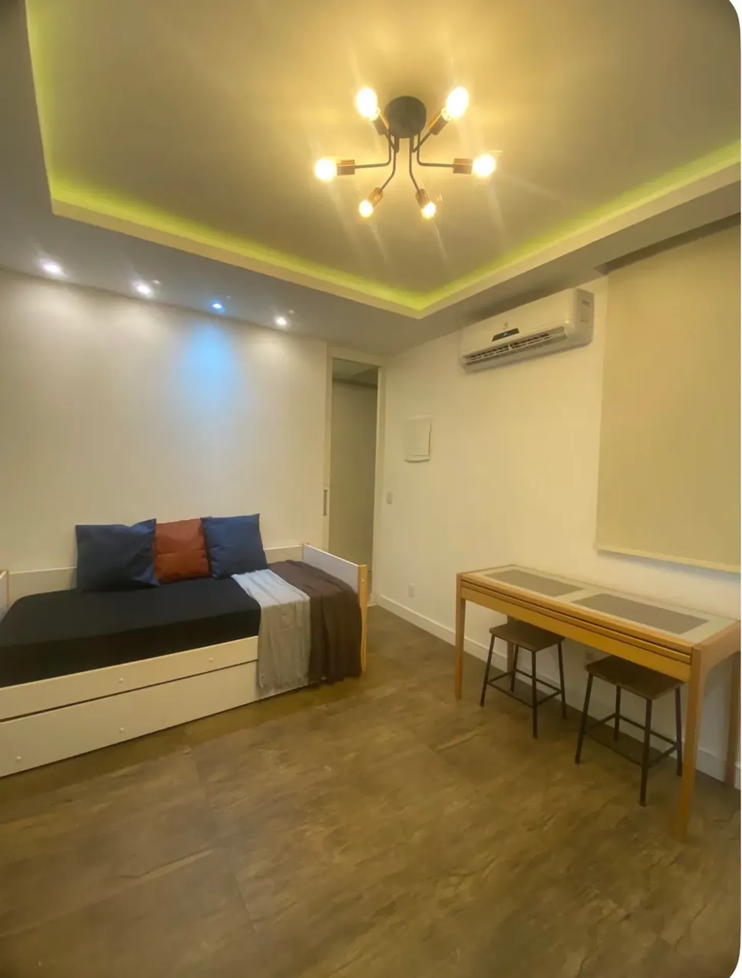 Робоче місце та 1 спальня: квартира 49 м² — photo 8