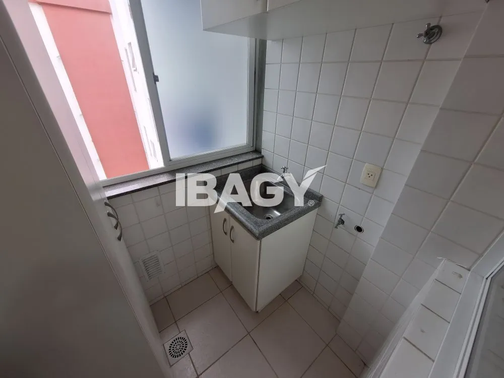 Furnished 93 m² apartment with 2 bedrooms and suite — photo 6
