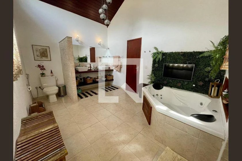 Furnished apartment, 492 m², with a glass-enclosed balcony — photo 25