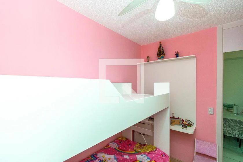 2-bedroom apartment in a building with a gym — photo 4