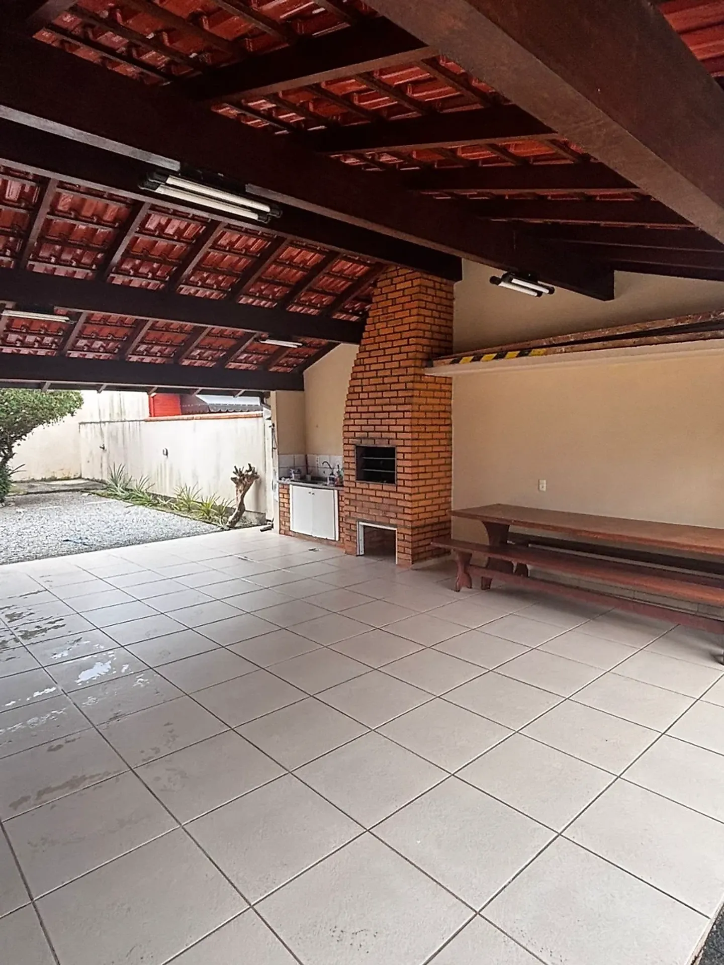 Rental house with 3 bedrooms and 360 m² — photo 25
