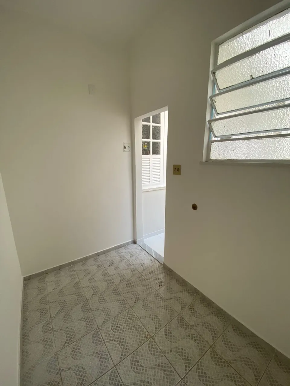 Apartment, 60 m², with wood or laminate floors — photo 10