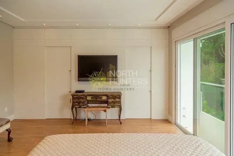 Furnished house with 7 bedrooms and open-plan gas kitchen — photo 15