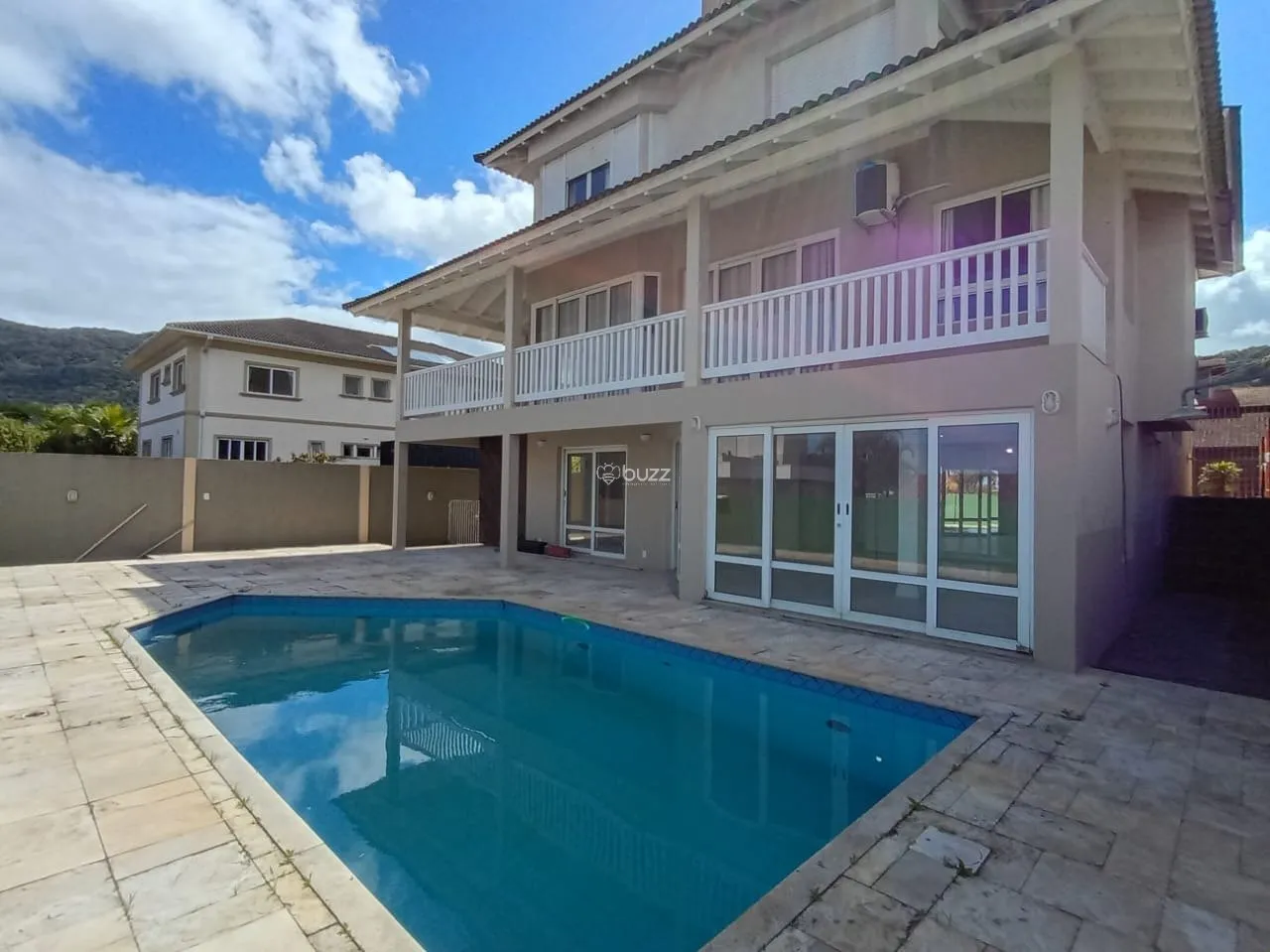 House with 4 en-suite rooms and 6 bathrooms, 301 m² — photo 16
