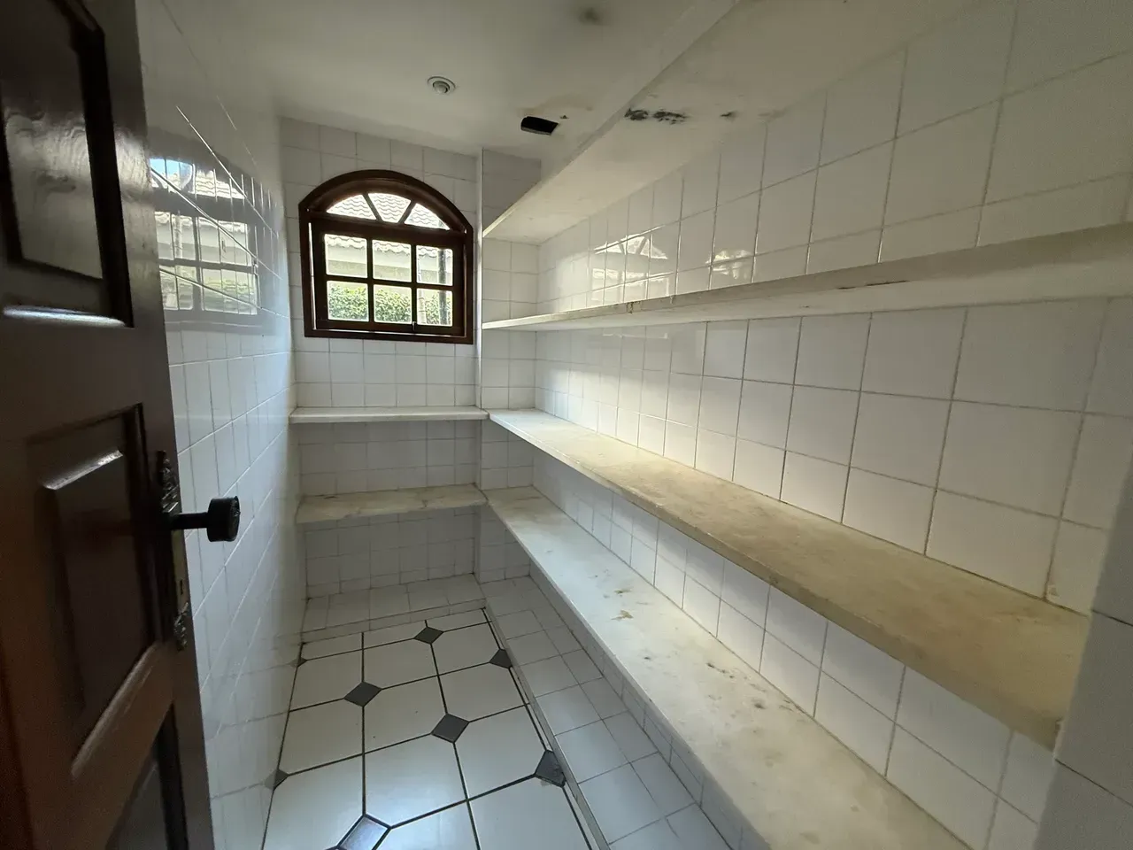 Casa mobiliada com 4 quartos e 5 banheiros — photo 15
