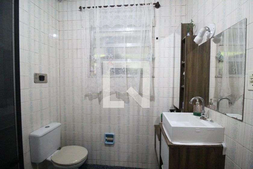 Unfurnished house with 3 bedrooms and private garden — photo 2