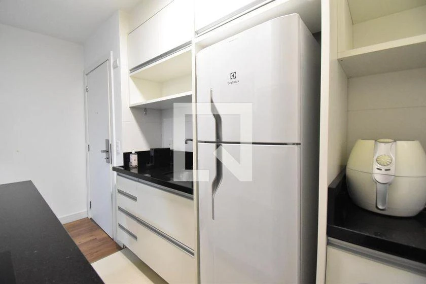 Furnished studio, 35 m², with a home office — photo 17