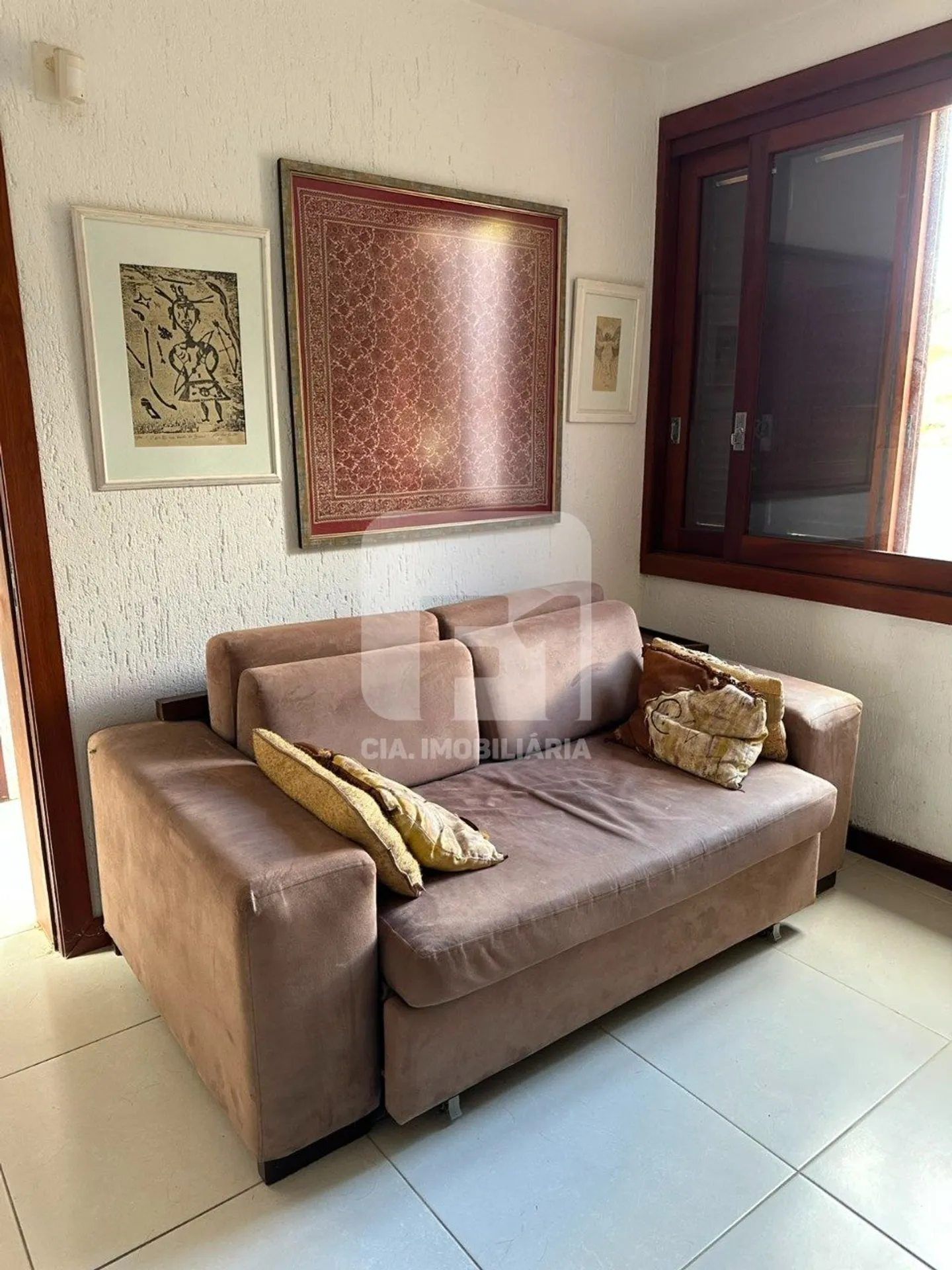 Furnished house with 6 bedrooms and 650 m² total — photo 72