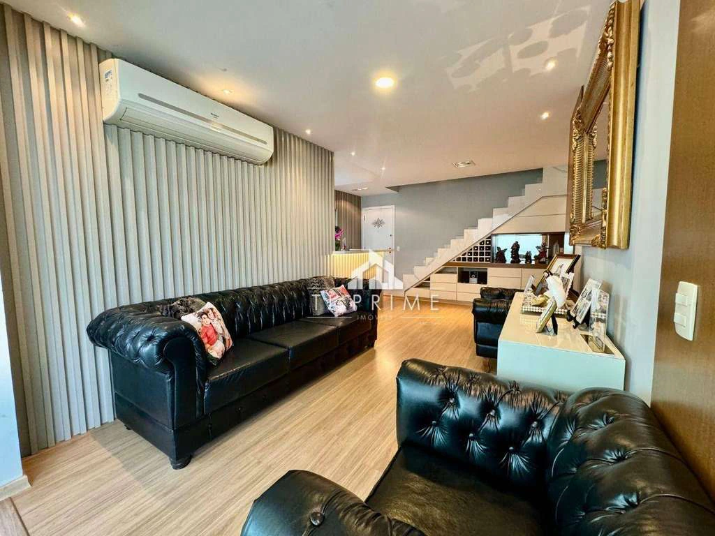 Furnished penthouse with 205 m², 3 bedrooms and 2 suites — photo 13