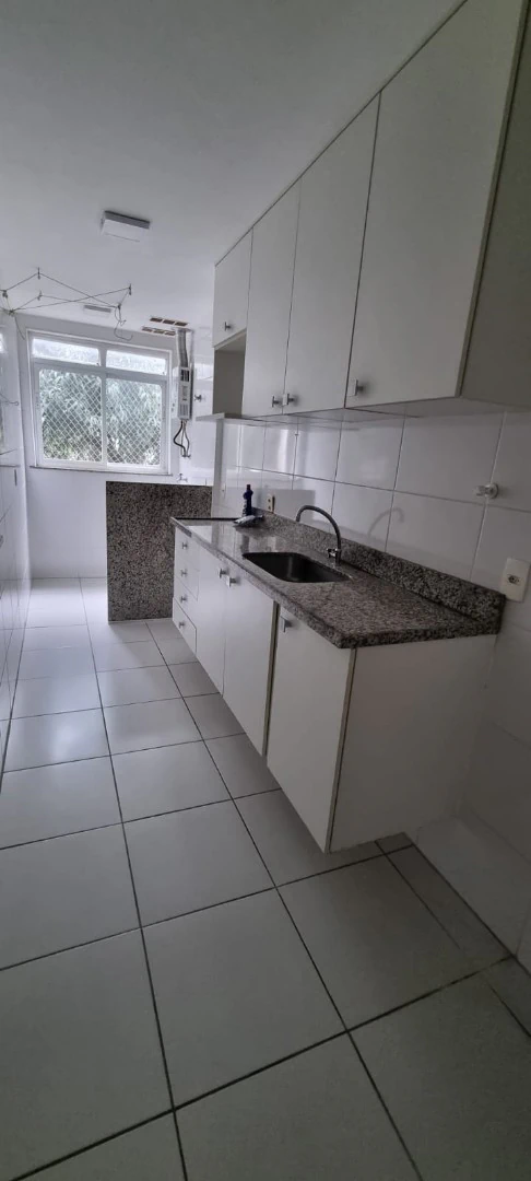 2-bedroom apartment with 1 en-suite bathroom and parking — photo 26