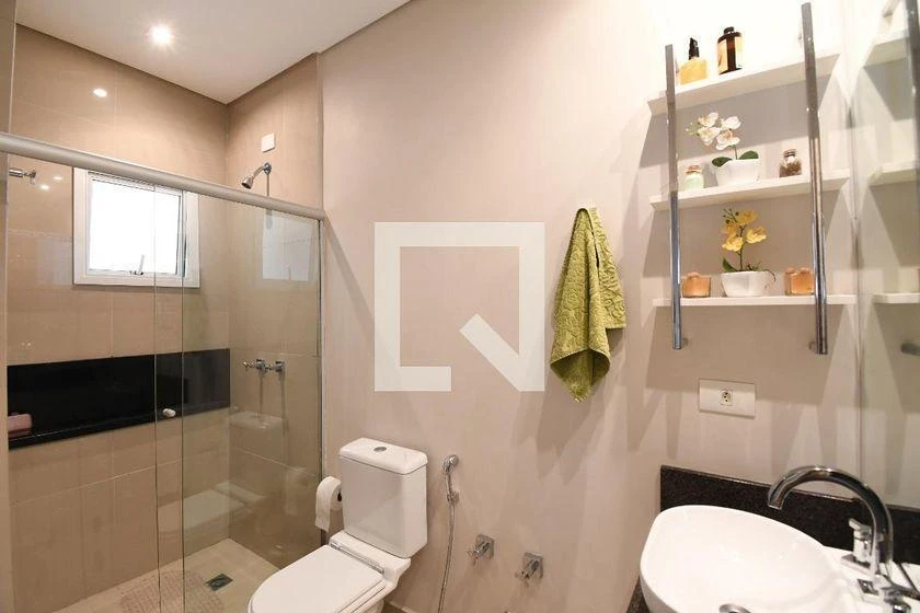 Furnished apartment, 185 m², with a bathtub — photo 34