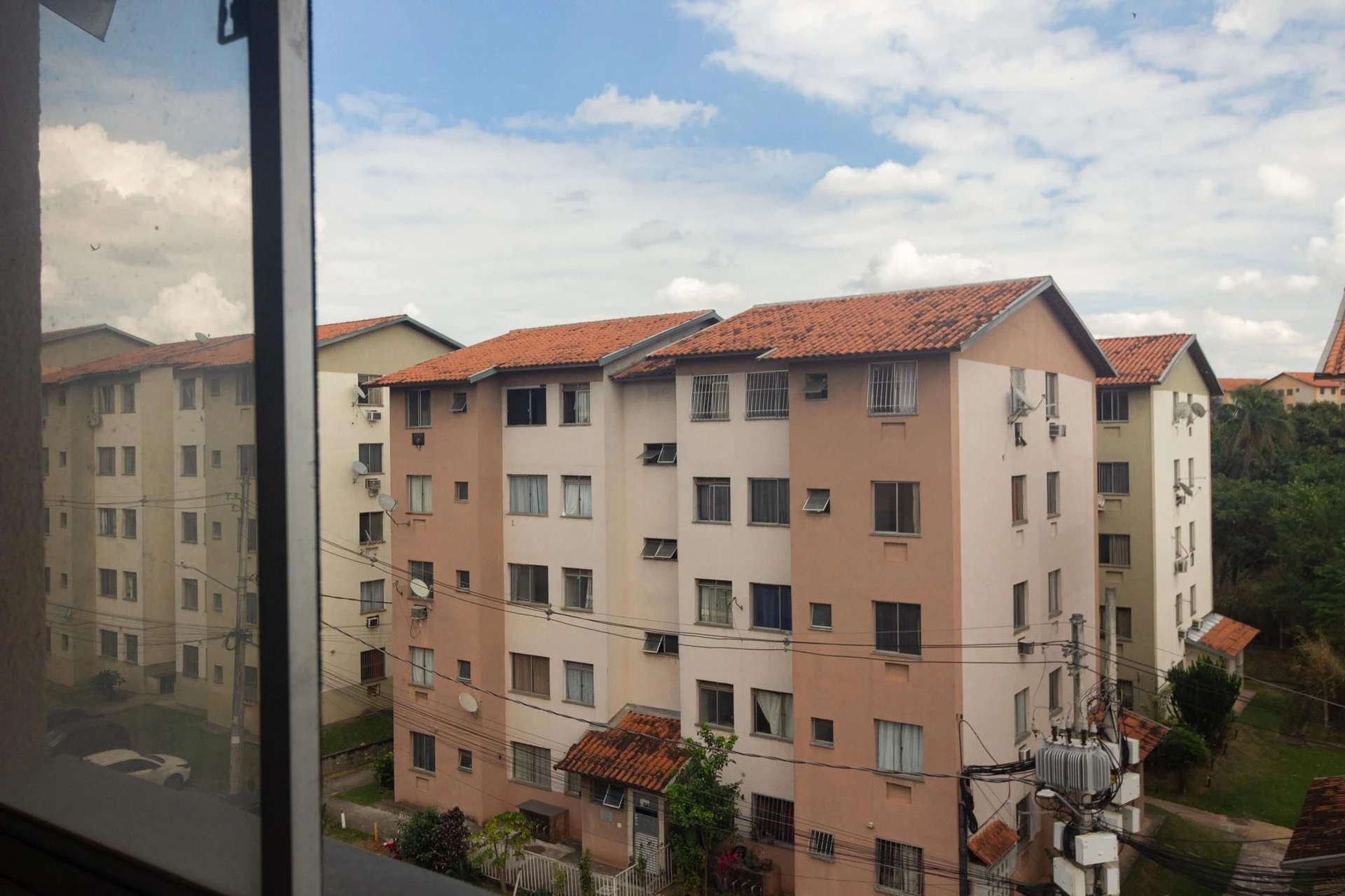2-bedroom apartment with a closed kitchen and gas stove — photo 28