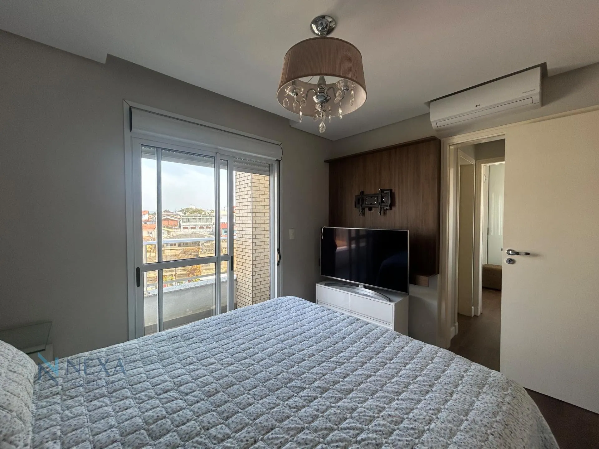 Furnished apartment with 2 en-suites and 152 m² — photo 19