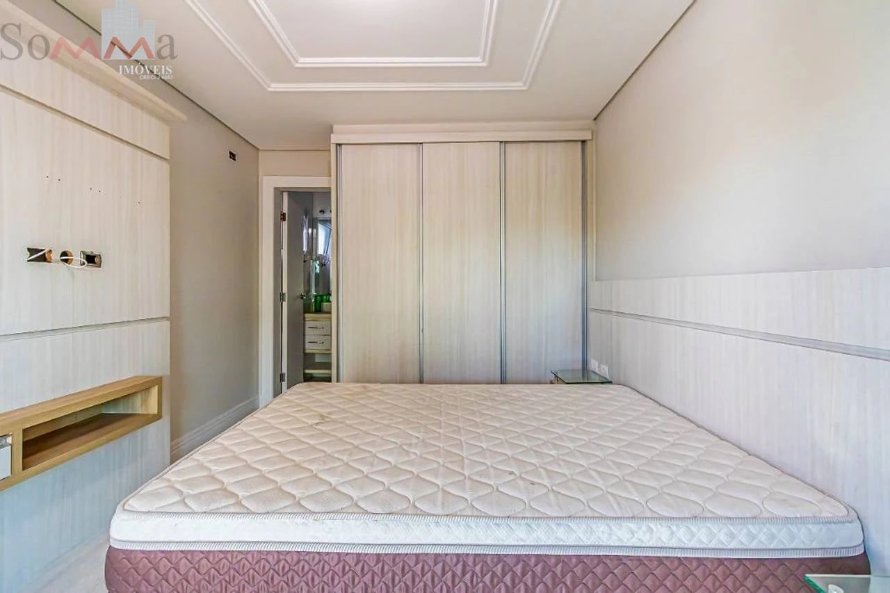 House, 323 m², with a private pool — photo 23