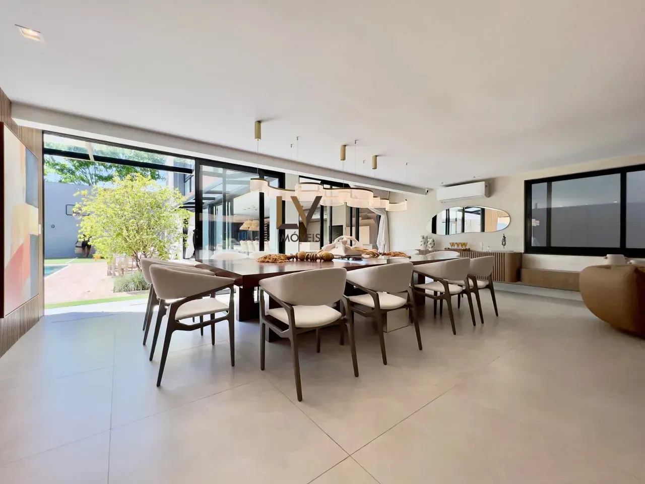 Furnished house with 800 m², 5 bedrooms and open-plan kitchen — photo 10