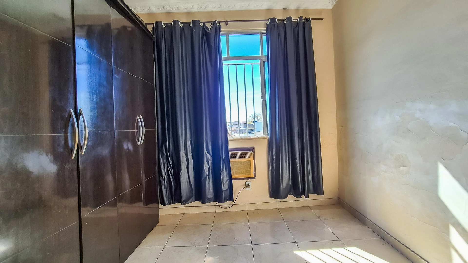 Furnished 2-bedroom apartment with 1 bathroom — photo 49