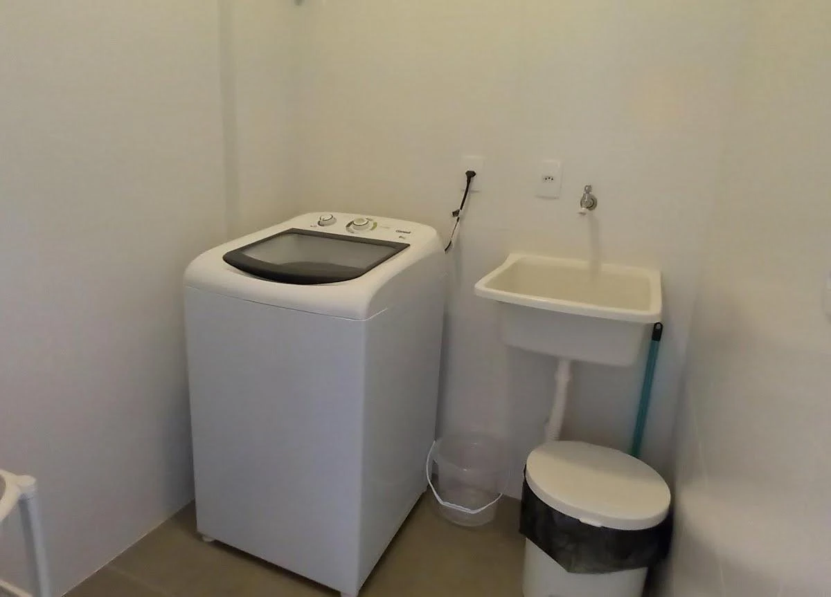 One-bedroom apartment with a water view in Florianópolis — photo 14