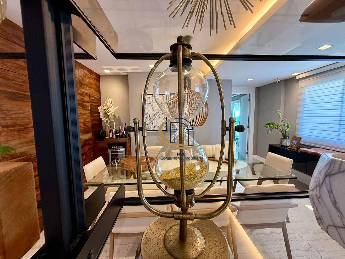 Front-facing penthouse with 215 m² and 4 bedrooms — photo 16