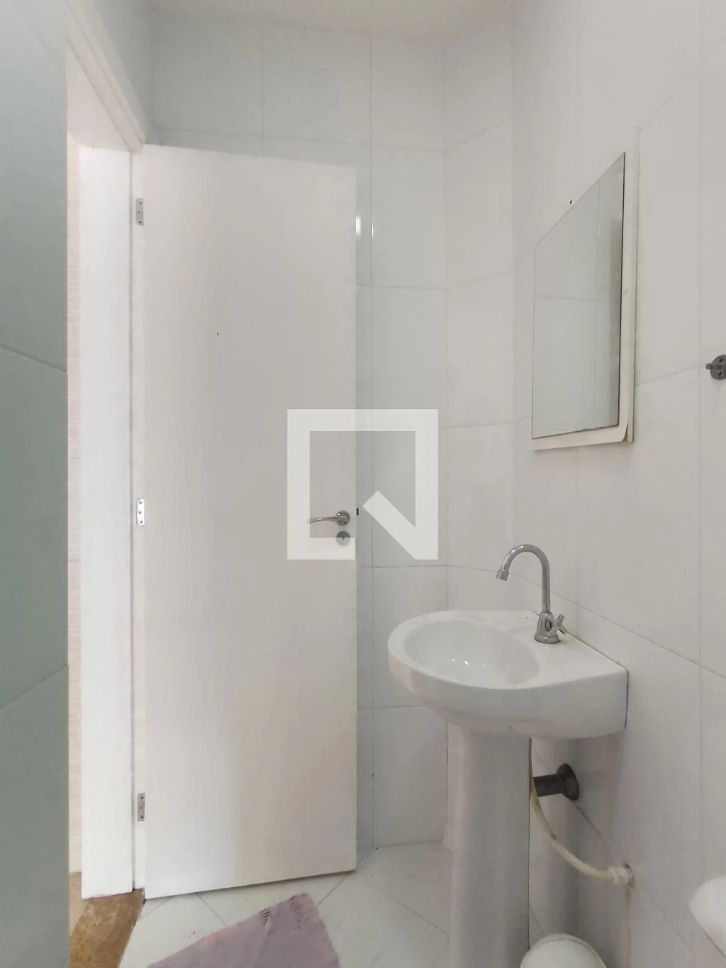 460 m² house with a water view and a private pool — photo 70