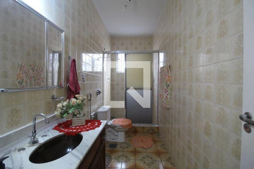 Casa de 3 dormitorios, 1 con baño propio, 545 m² — photo 36
