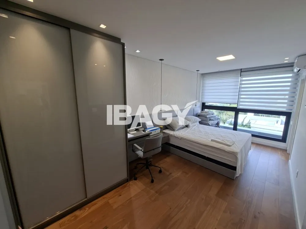 Furnished 2-suite apartment with 117 m² and 3 bathrooms — photo 9