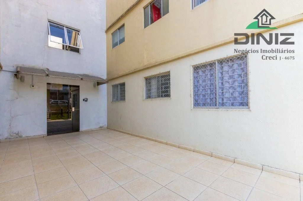 Apartment, 55 m², with wood or laminate floors — photo 2