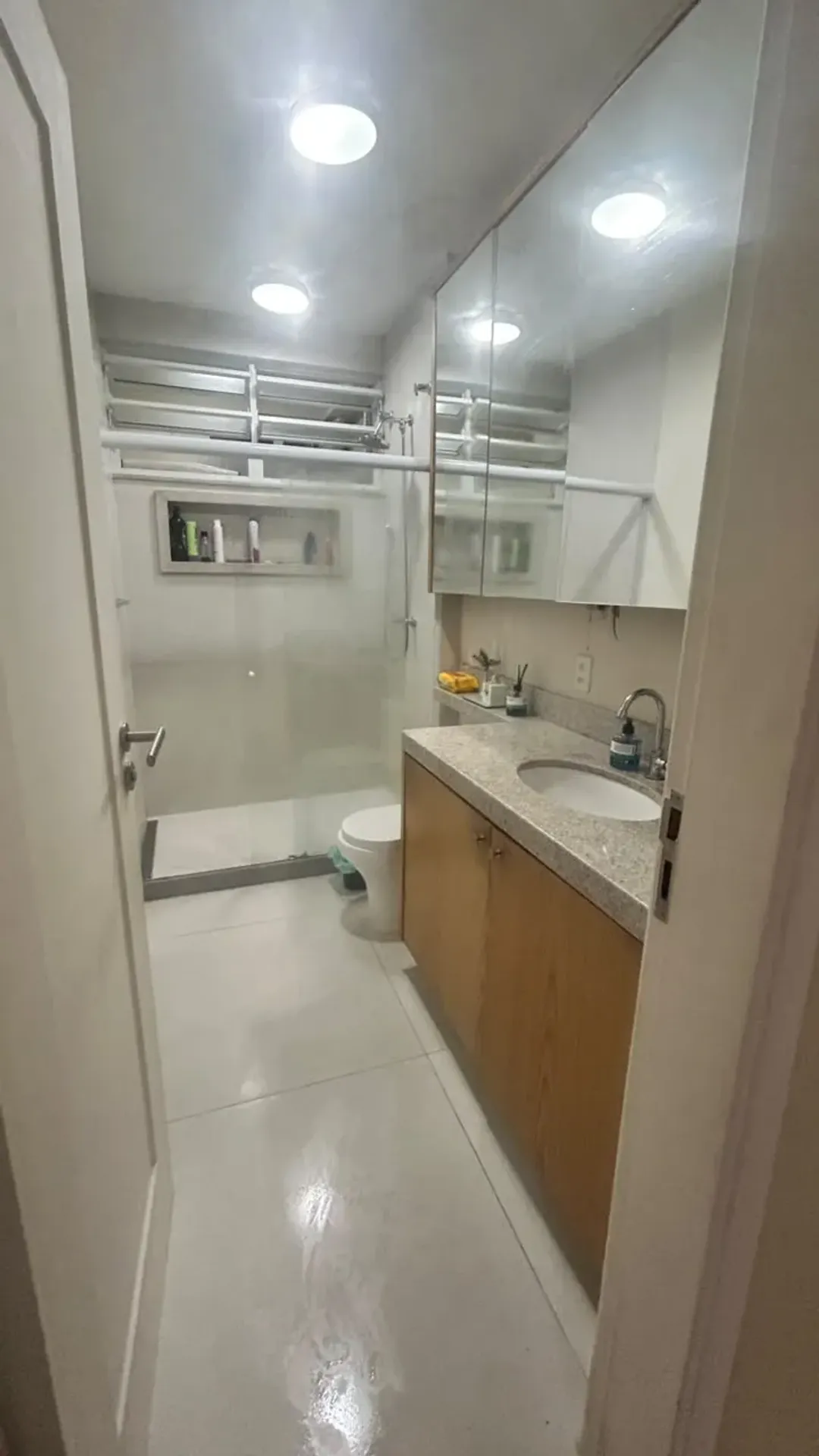 108 m² apartment with a washing machine and a home office — photo 4