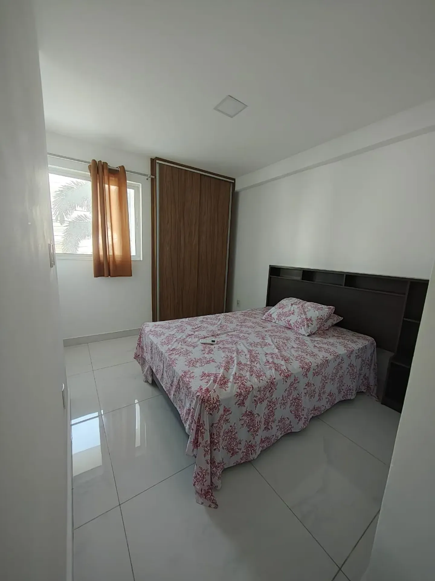 Apartment with 2 bedrooms and a gas stove kitchen — photo 9