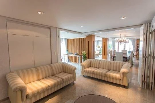 Casa amueblada, 323 m², con lavadora