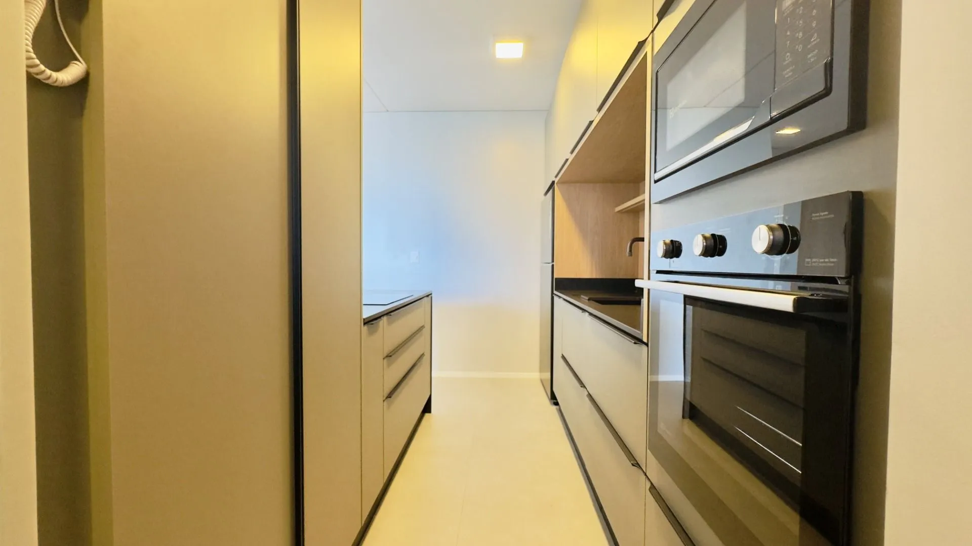 Water view in a 2-bedroom apartment, 110 m² — photo 8
