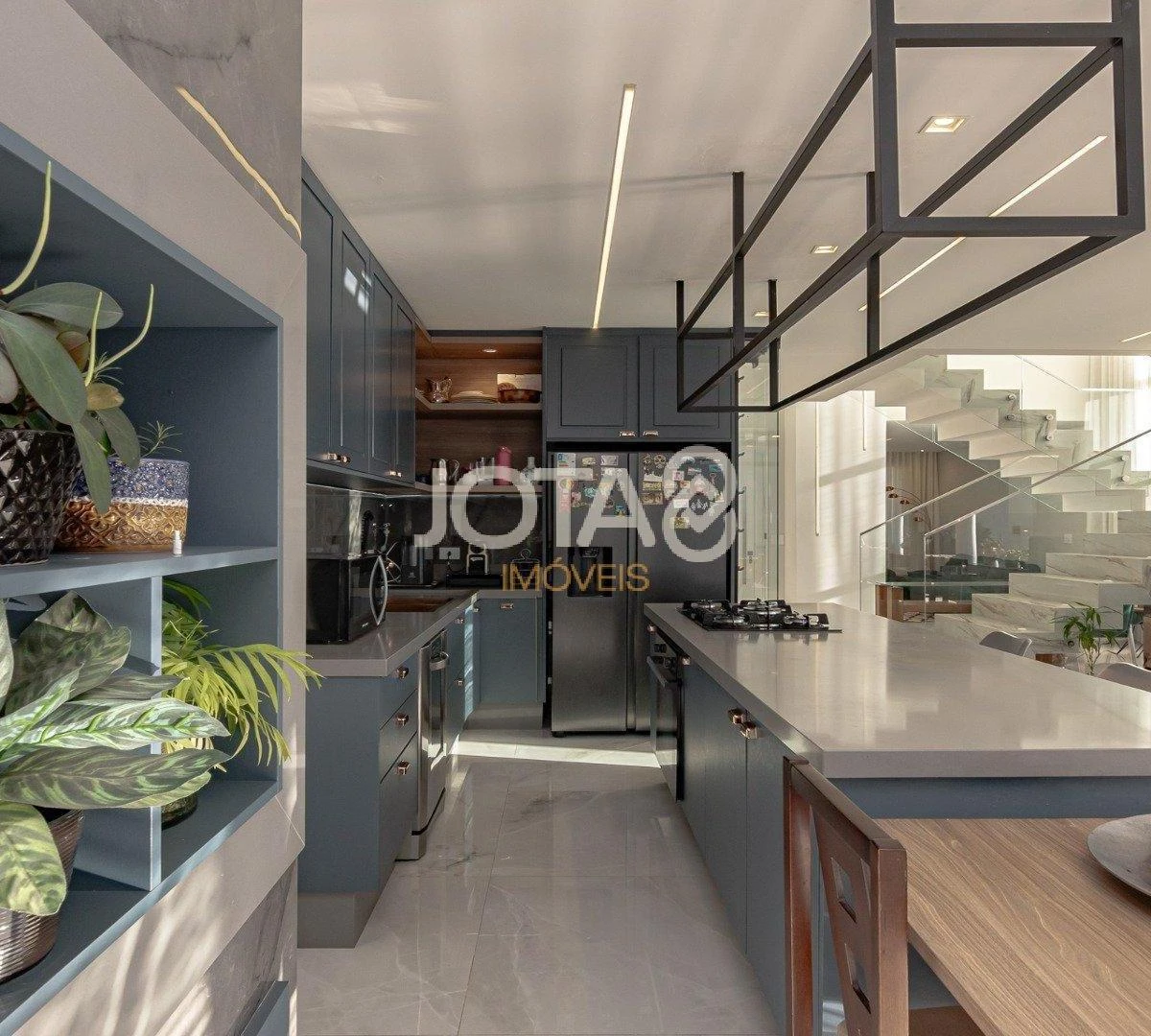 Мебльований будинок 283 м² з відкритою кухнею — photo 18