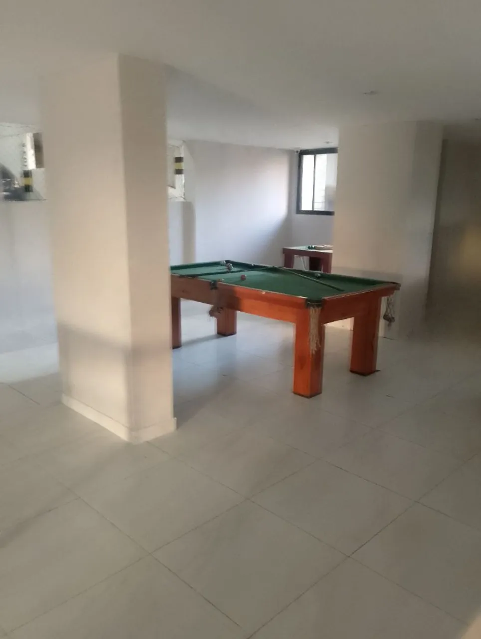 2-bedroom apartment in a building with a gym — photo 16