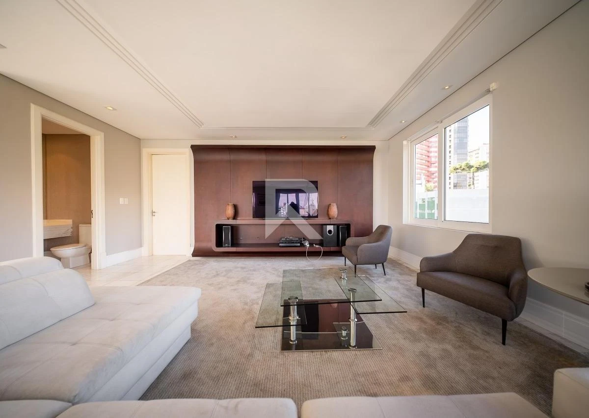 344 m² apartment with floor-to-ceiling windows and a bathtub — photo 35