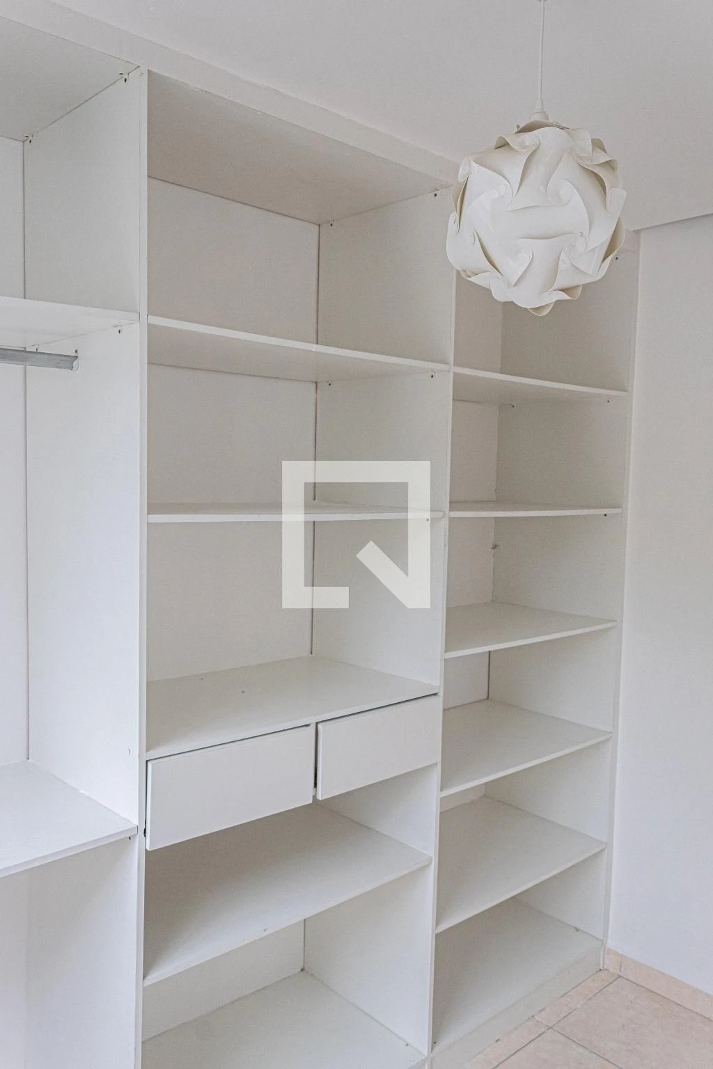 Walk-in closet in a 2-bedroom apartment, 49 m² — photo 15