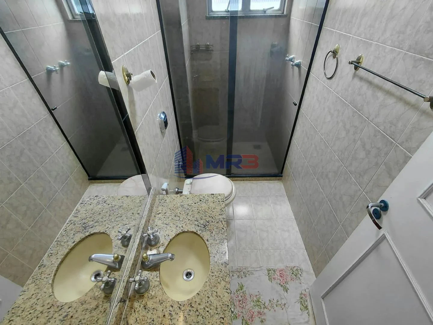 Квартира с 3 спальнями, оборудованной кухней и балконом — photo 10
