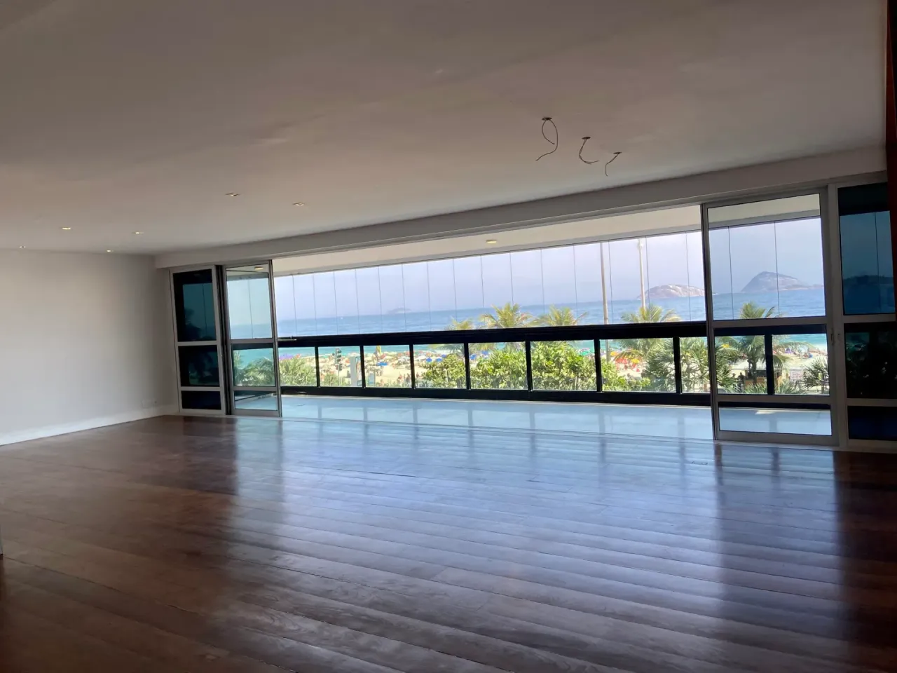 Apartamento con 3 habitaciones y balcón cerrado de vidrio — photo 13