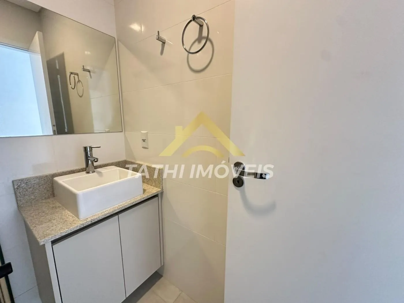 2-bedroom apartment with air conditioning in the suite — photo 21