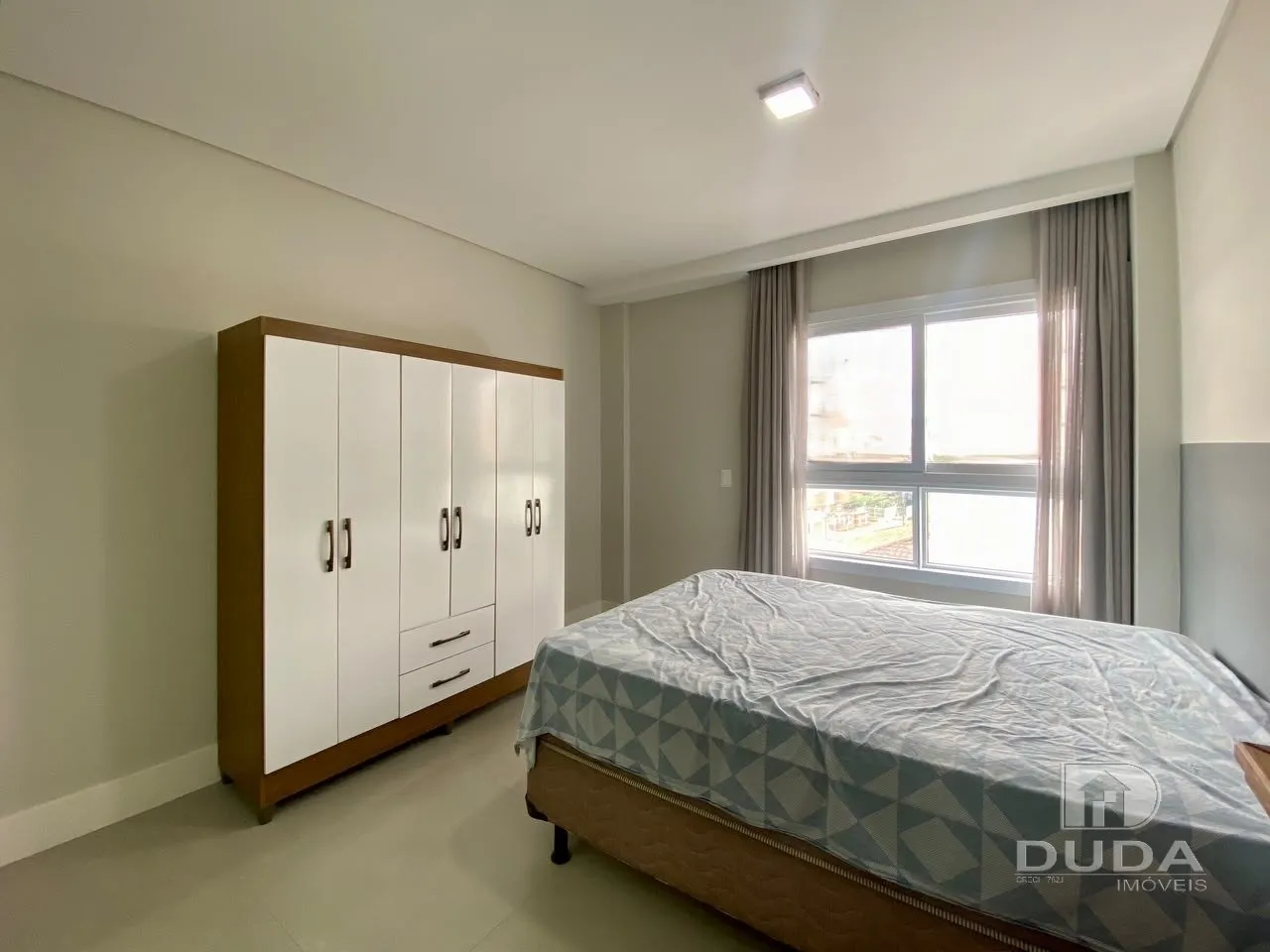 Furnished studio in a building with a coworking space — photo 6