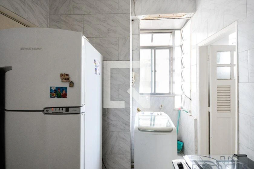 Furnished 1-bedroom apartment with 2 bathrooms — photo 11