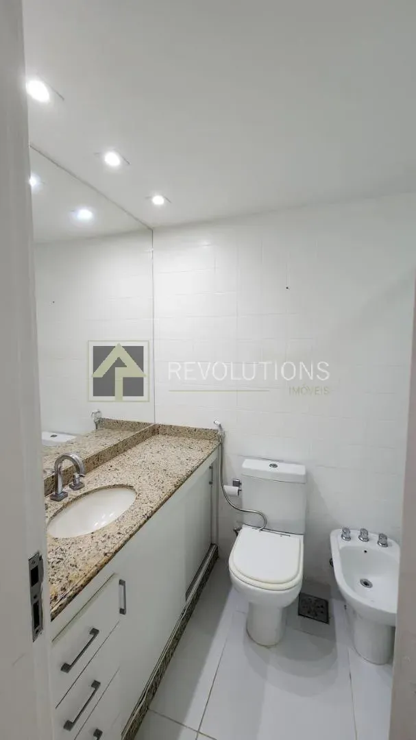 Apartamento de 4 quartos com 1 suíte e 115 m² — photo 10