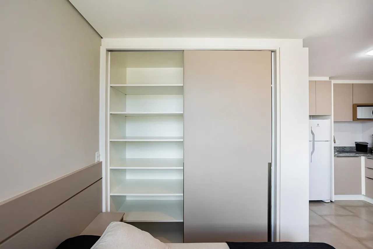 Furnished studio 22 m² with an en-suite bathroom — photo 9