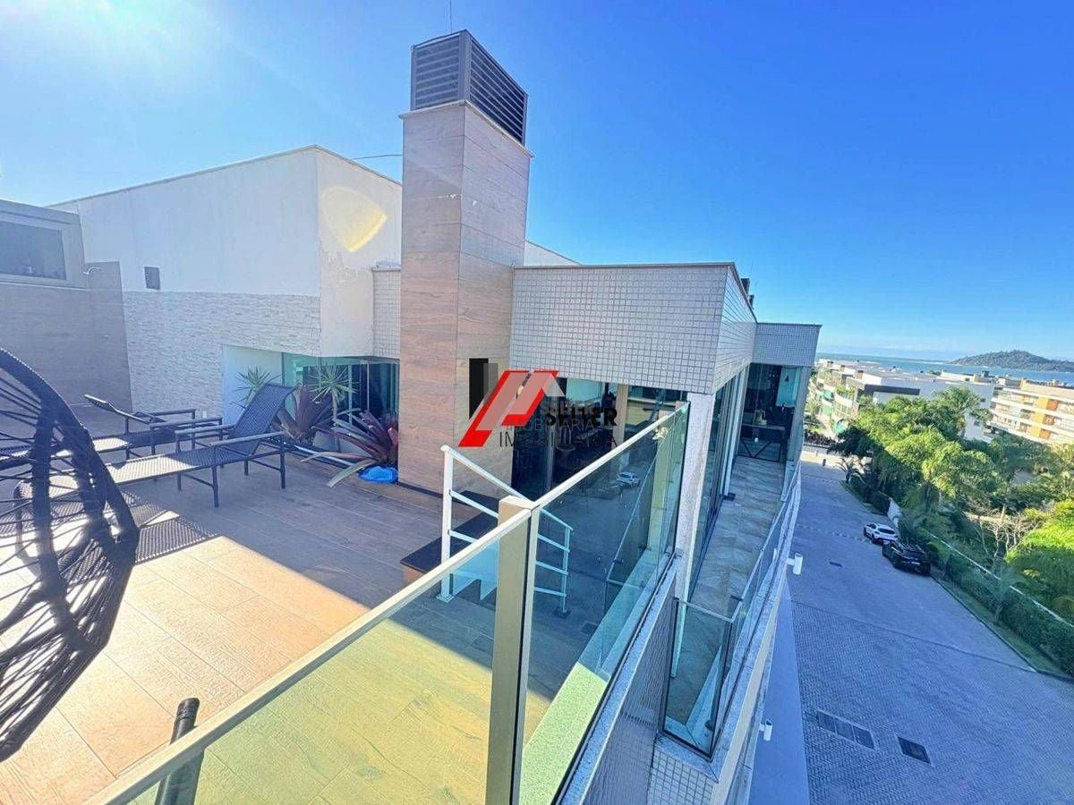 2-bedroom apartment with floor-to-ceiling windows — photo 27