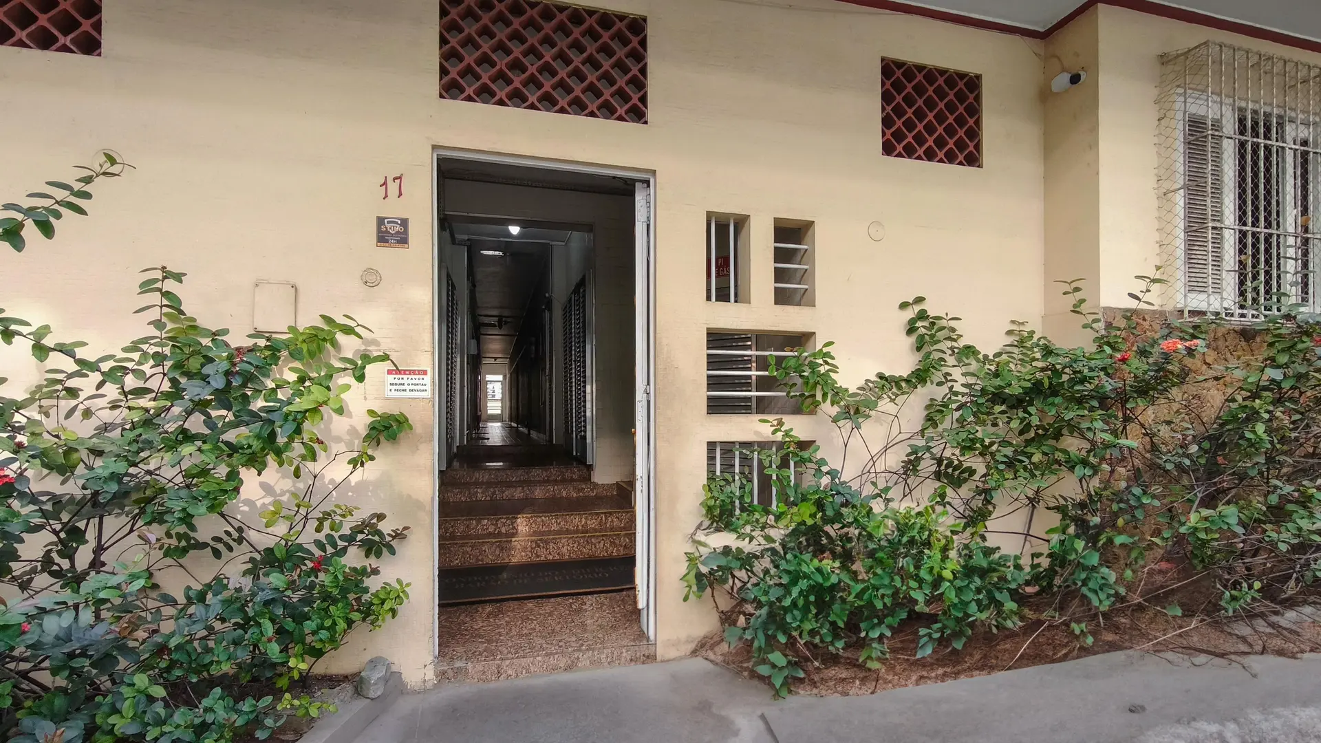 Деревянный пол или ламинат и 1 спальня: квартира 40 м² — photo 27