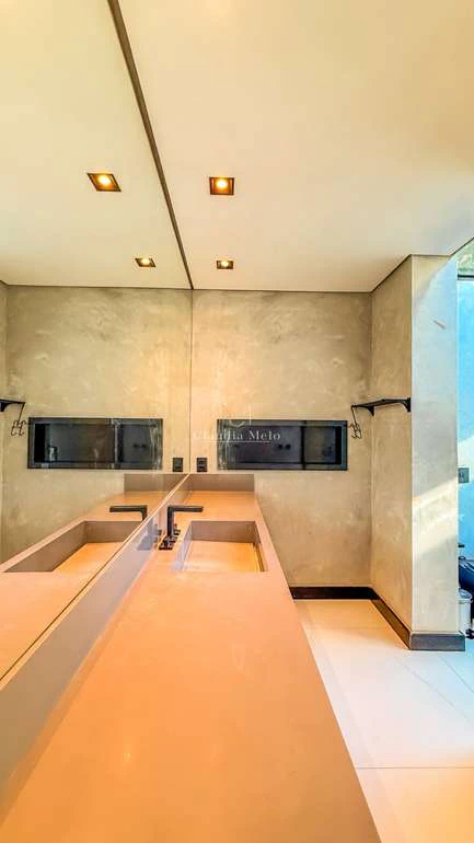 Rental house with 5 bedrooms and 800 m² of living space — photo 8