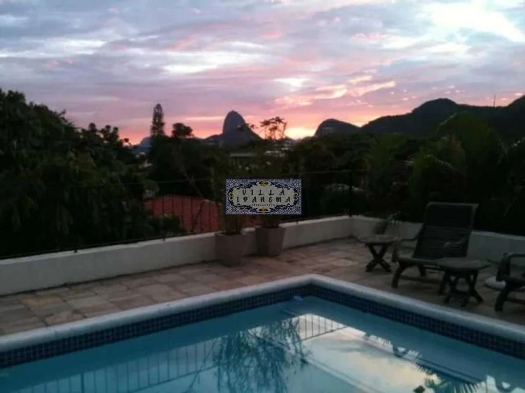 Casa com 4 quartos e 6 banheiros com piscina e churrasqueira — photo 6
